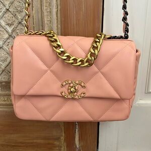 Chanel 19 Flap bag